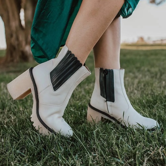 Free People Shoes - Free People James Chelsea Boot-Ivory